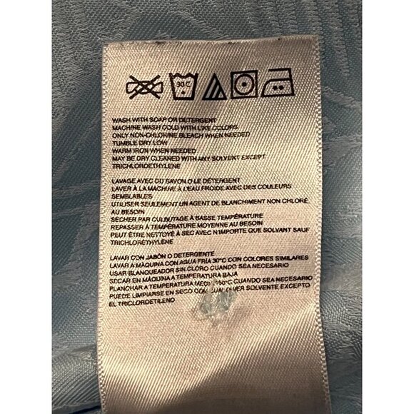 Quiksilver Waterman Large Men Blue Short Sleeve Shirt Button Hawaiian Tribal EUC - Picture 8 of 8